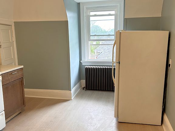 5th image of 417 S Winebiddle St APT 3