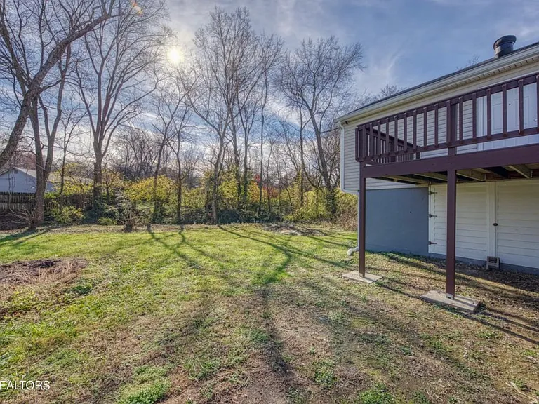 3206 Boright Dr — Photo 7