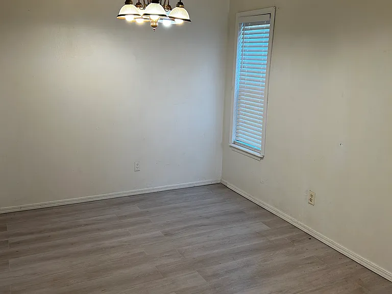 1100 SW 77th Pl — Photo 9
