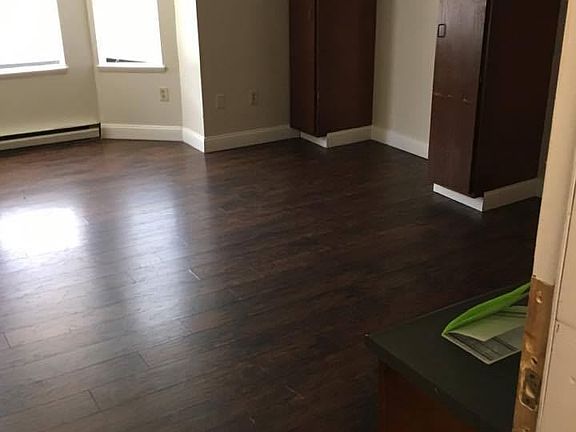 2nd image of 28 N Locust St APT 201