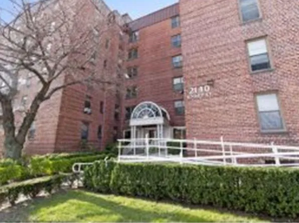 2140 Knapp St APT 3E, Brooklyn, NY 11229