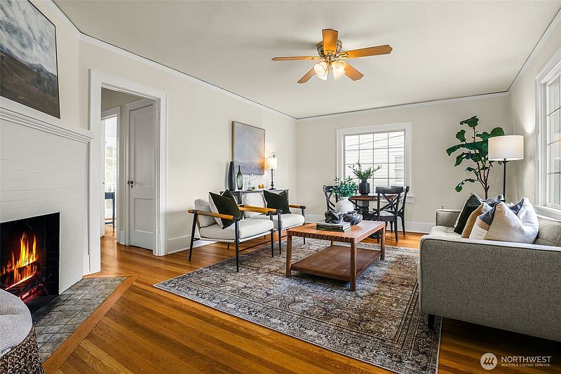 3rd image of 4814 36th Avenue NE
