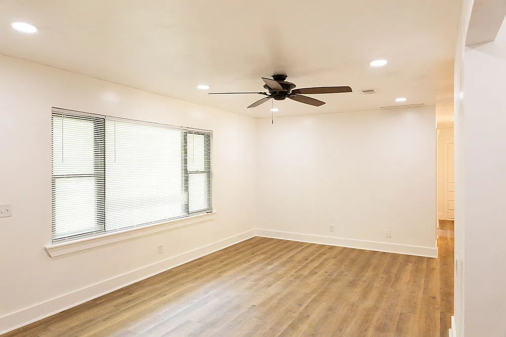 2321 Laverne Avenue - 1 — Photo 1