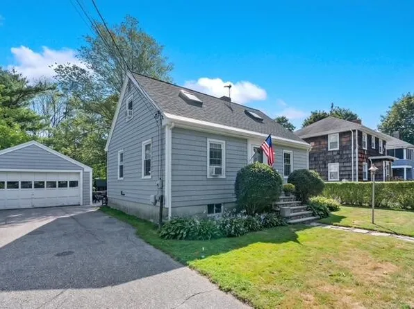 220 Pine Street, South Portland, ME 04106
