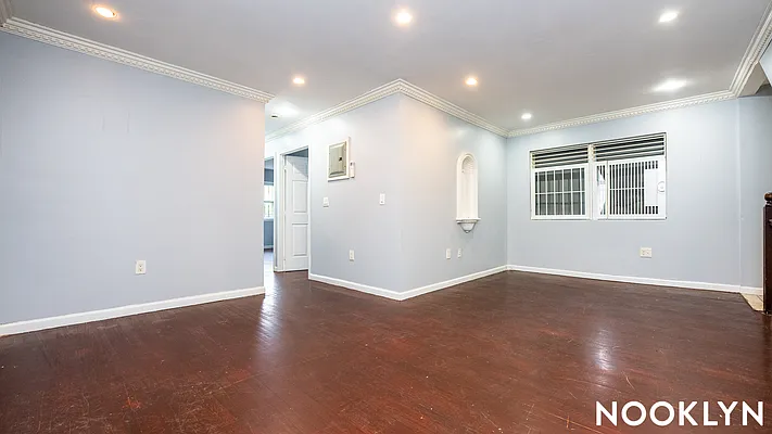 Rented by Nooklyn NYC LLC | media 4