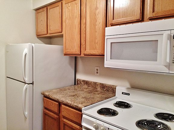 4th image of 5696 E Liberty Blvd APT 6