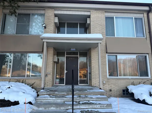25835 Lahser Rd APT 5, Southfield, MI 48033
