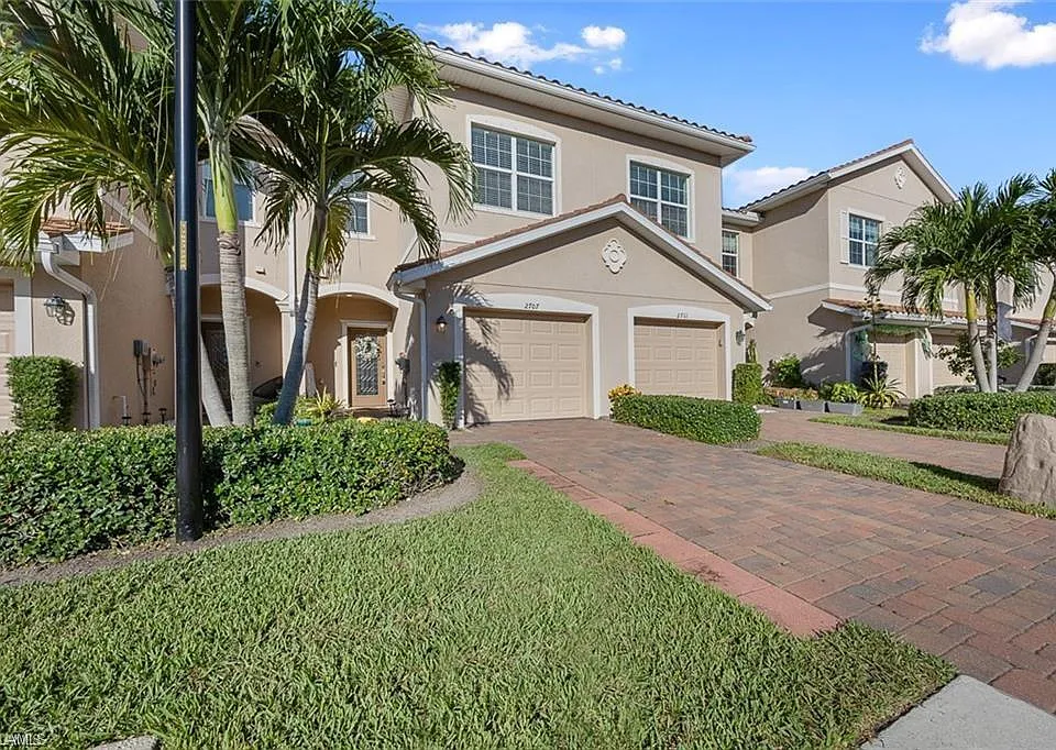 2707 Blossom Way