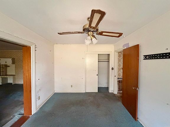 5th image of 1008 North Pl