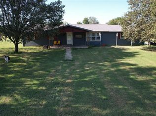 513 E Monroe St, Maud, OK 74854