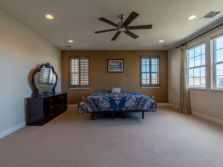 3881 Highpointe Ct — Photo 19