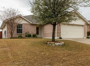 813 Rio Bravo Dr, Haslet, TX 76052
