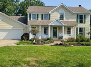 6791 Weatherby Dr, Mentor, OH 44060