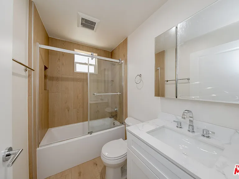 233 N Chicago St — Photo 7