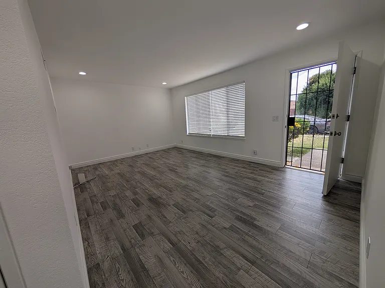 178 Delta Cir — Photo 1