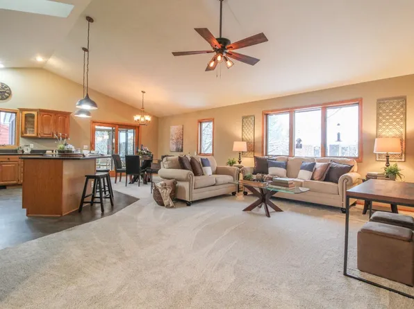 515 Allen St, Cambridge, WI 53523