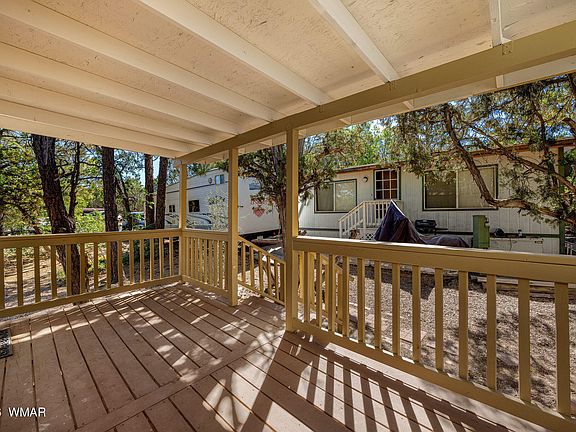 5th image of 1031 W Laxton