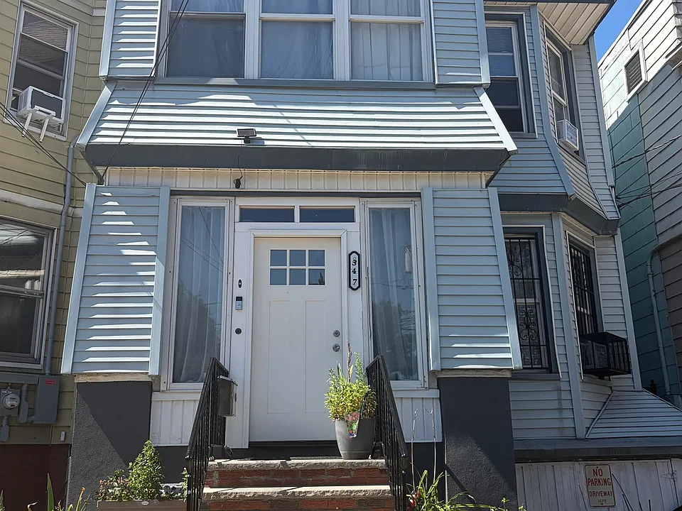 347 Union St