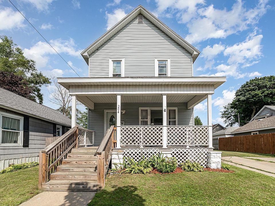 1st image of 204 King St