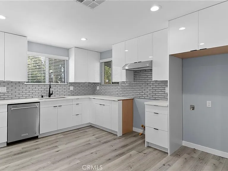 14215 Ragus St — Photo 10