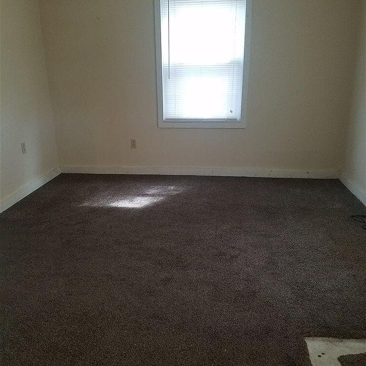 2nd image of 920 E 11th Ave
