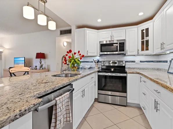 439 Capri J, Delray Beach, FL 33484