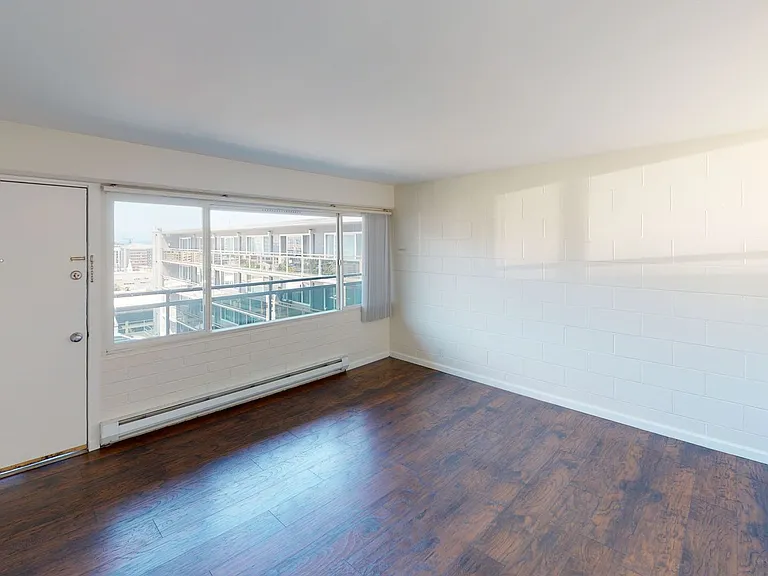 Viewmont Apartments — Photo 8