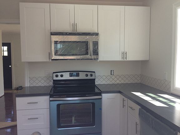 Kitchen-Stainless Appliances