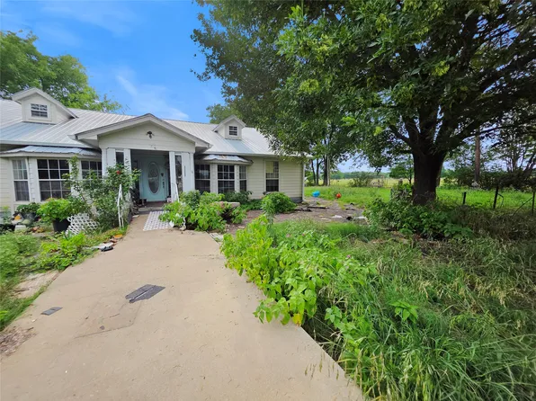 1917 County Road 1144, Pt, TX 75472