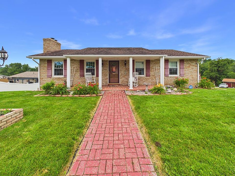 1st image of 50 Pin Oak Drive