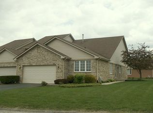 31 Iliad Dr, Tinley Park, IL 60477