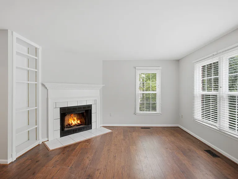 27 Ryan Ct — Photo 7