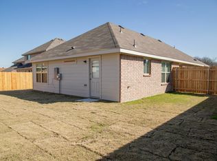 1404 Cardinal Dr, Ennis, TX 75119