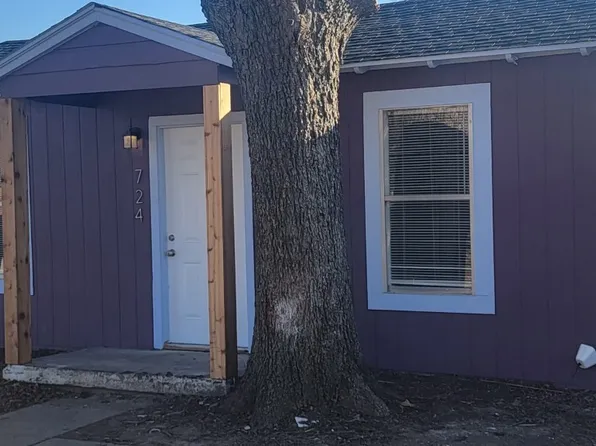 724 Balkan Dr, Lancaster, TX 75134