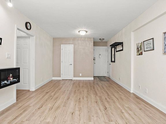 3rd image of 30 E Hartsdale Ave APT 1E