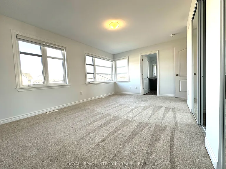 532 Supernova St — Photo 14