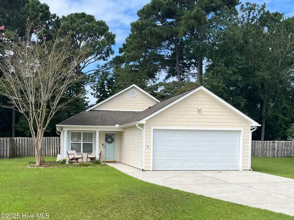 131 Holly Tree Lane, Hampstead, NC 28443