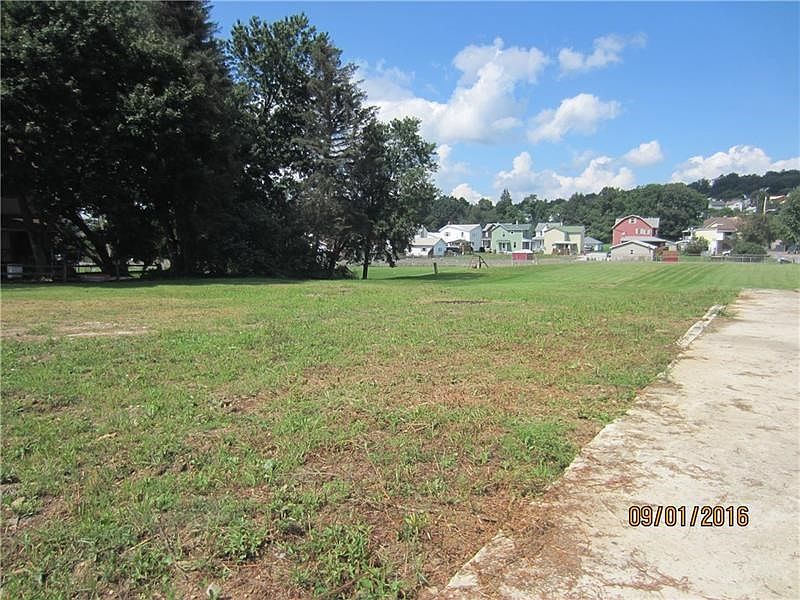 2nd image of 313 Keystone St