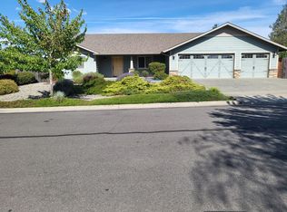 947 SW Harvest Dr, Grants Pass, OR 97527
