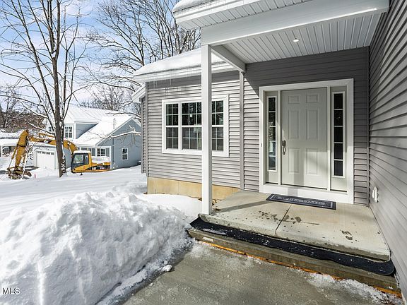 5th image of 176 Montray Road