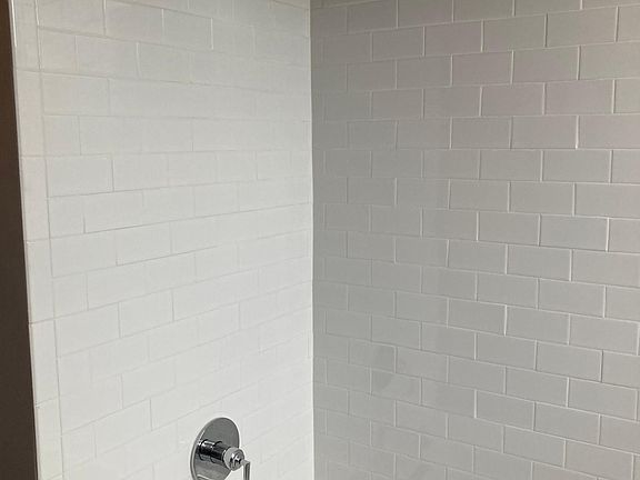 4th image of 2672 W 14th St APT 1