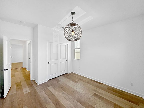 3rd image of 1481 Carol Lee Ln