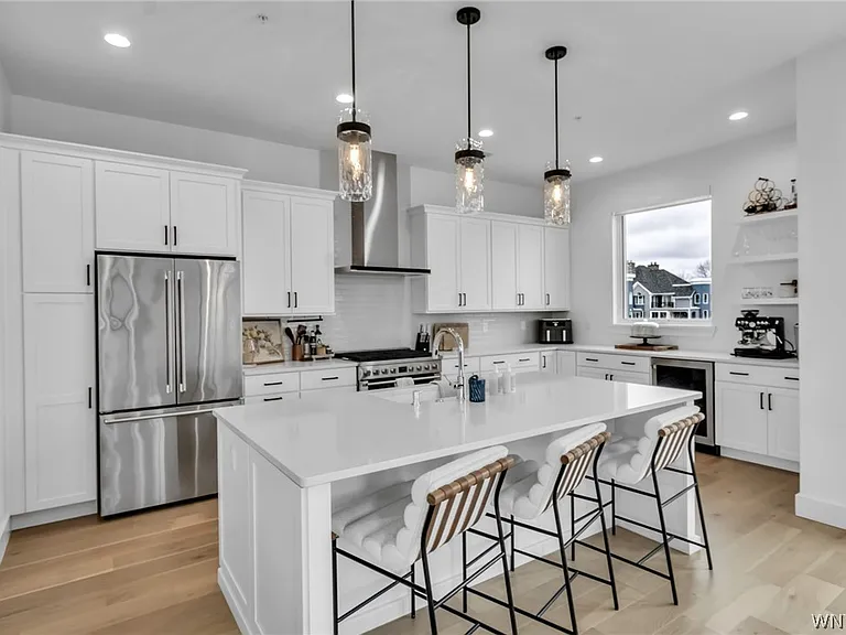 240 Lakefront Blvd — Photo 9