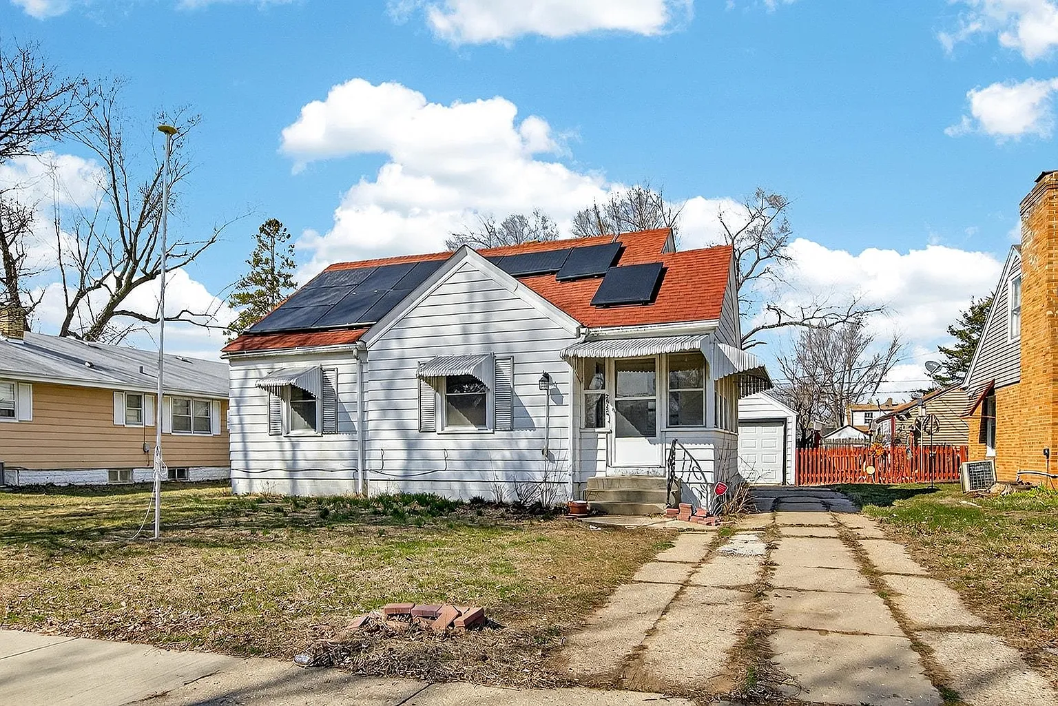 2823 Ridgeway Ave photo 1