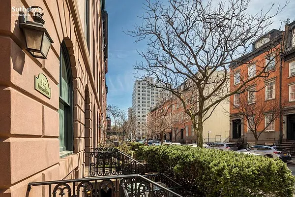 Sold by Sotheby's International Realty | media 24