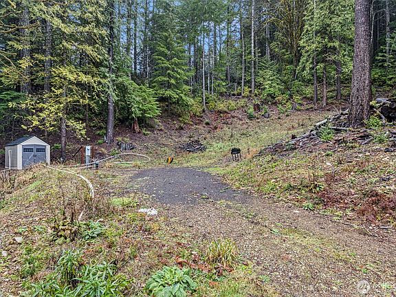 3rd image of 19560 NE North Shore Road