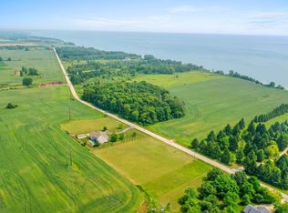 711 Lakeshore Dr, Kewaunee, WI 54216