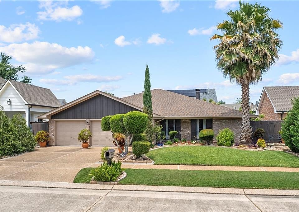 1st image of 7213 Lancashire Dr