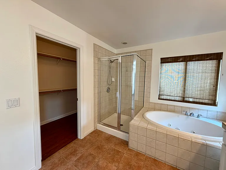 2370 Arbor View St — Photo 22