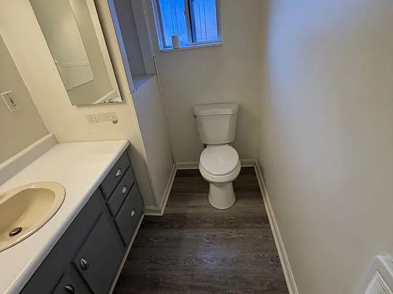 138 Main St — Photo 8